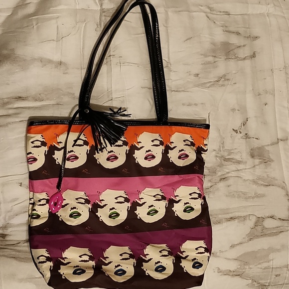 Betsey Johnson Handbags - Betsey Johnson Tote